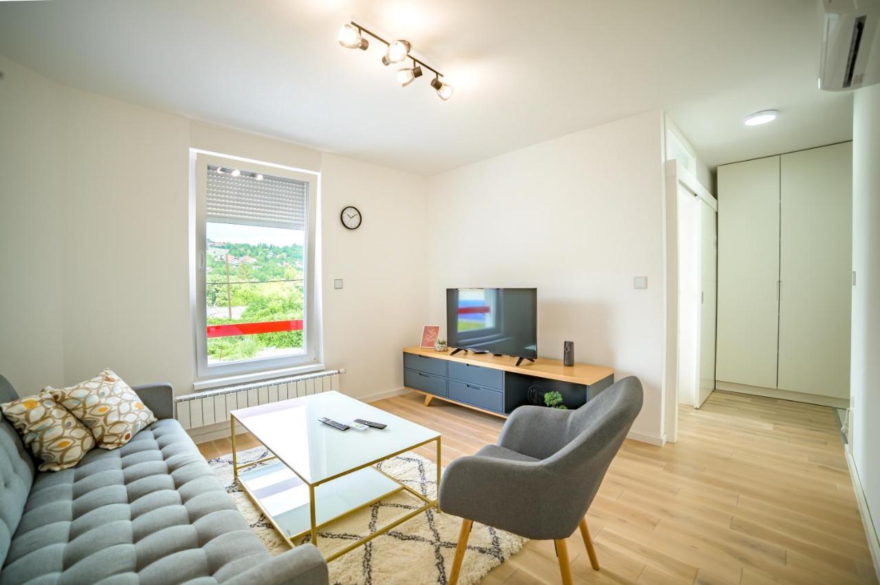 Sun Square Apartments ทูซลา ภายนอก รูปภาพ