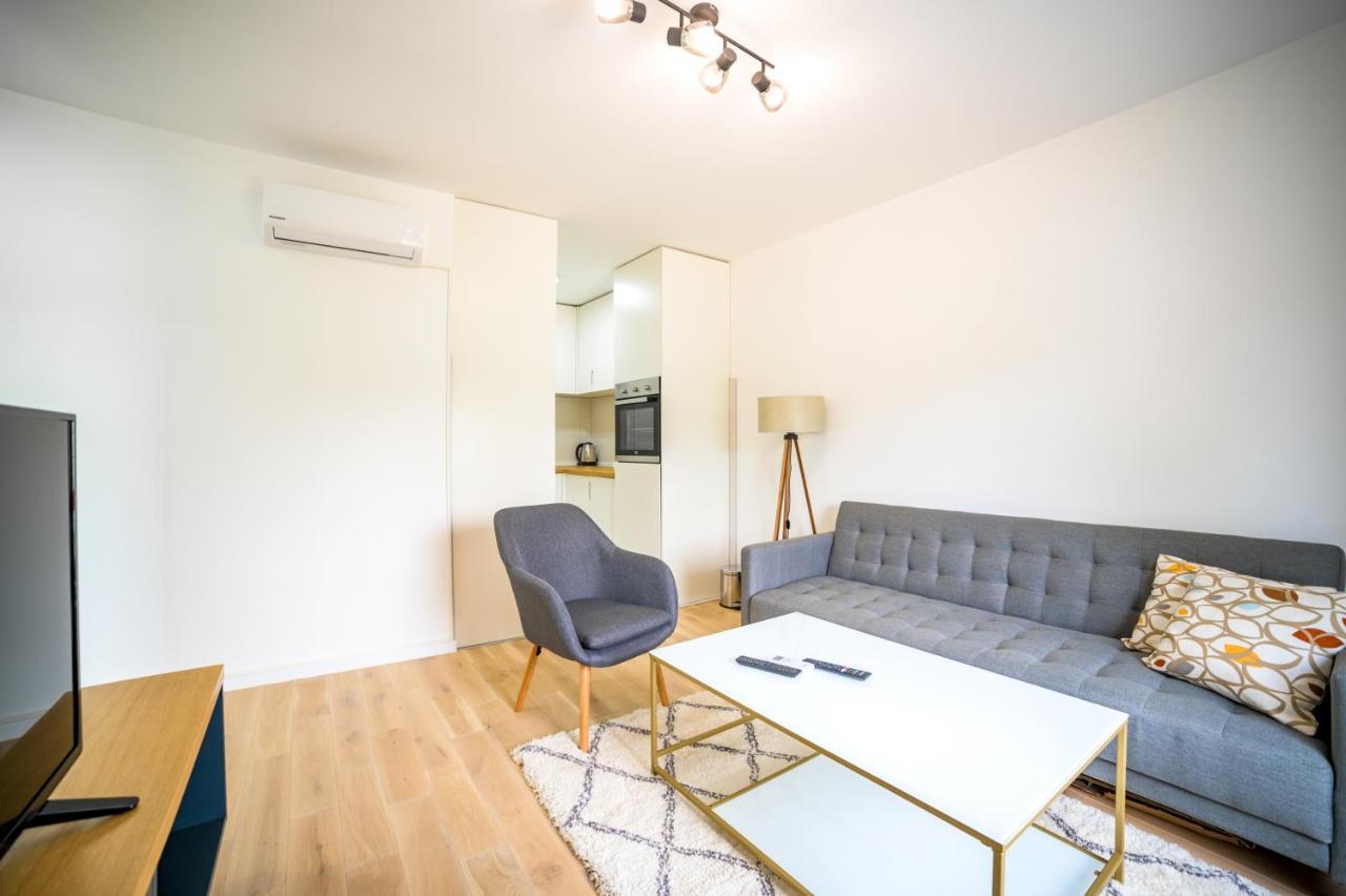 Sun Square Apartments ทูซลา ภายนอก รูปภาพ