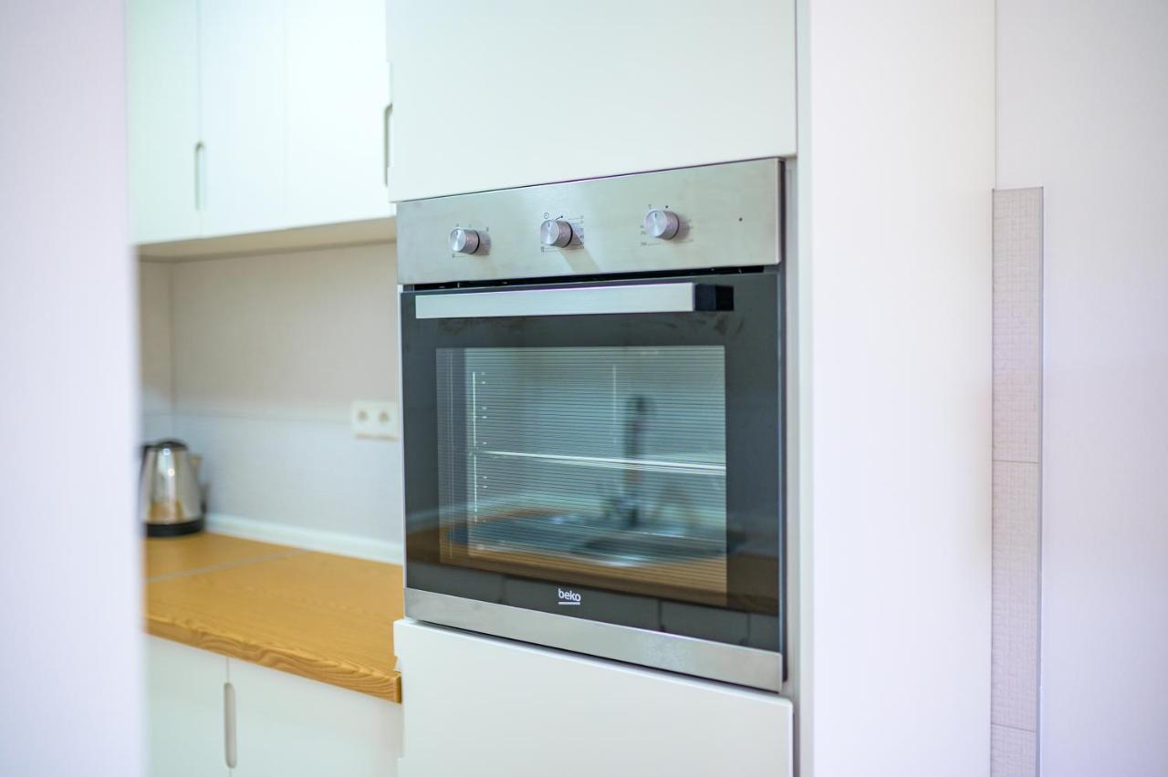 Sun Square Apartments ทูซลา ภายนอก รูปภาพ