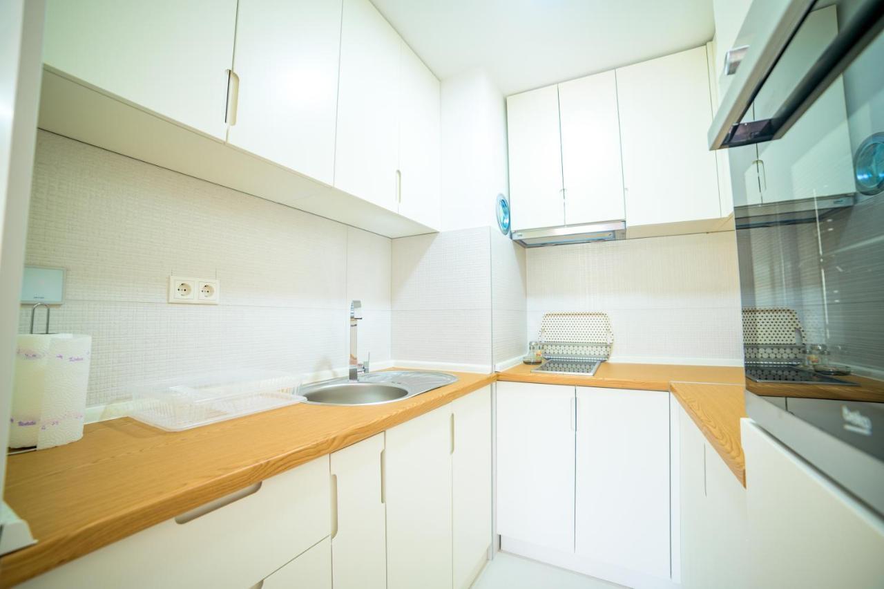 Sun Square Apartments ทูซลา ภายนอก รูปภาพ