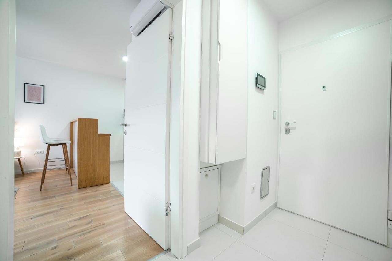 Sun Square Apartments ทูซลา ภายนอก รูปภาพ
